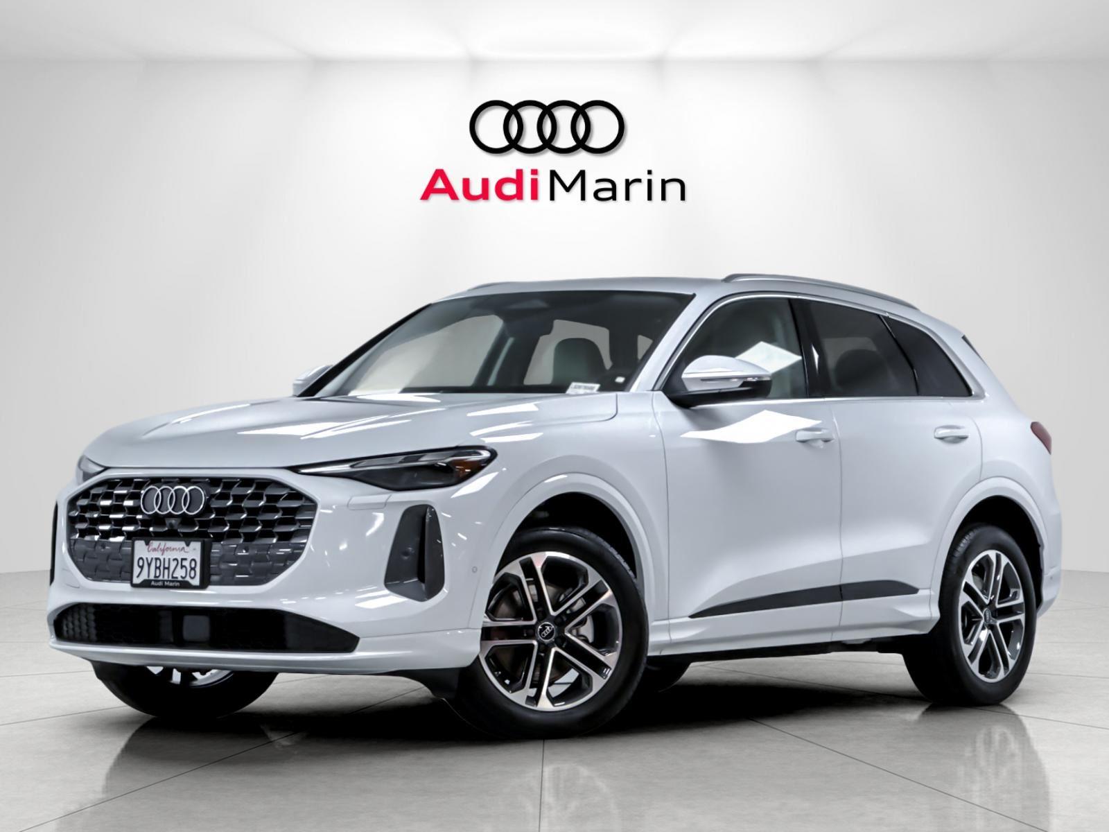Glacier White Metallic 2025 Audi Q5 SUV / Crossover All-Wheel Drive Automatic