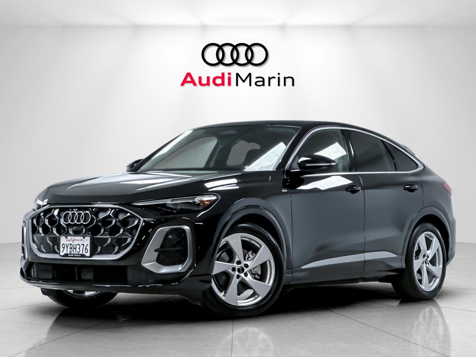 Mythos Black Metallic 2025 Audi Q5 Sportback Sedan All-Wheel Drive Automatic