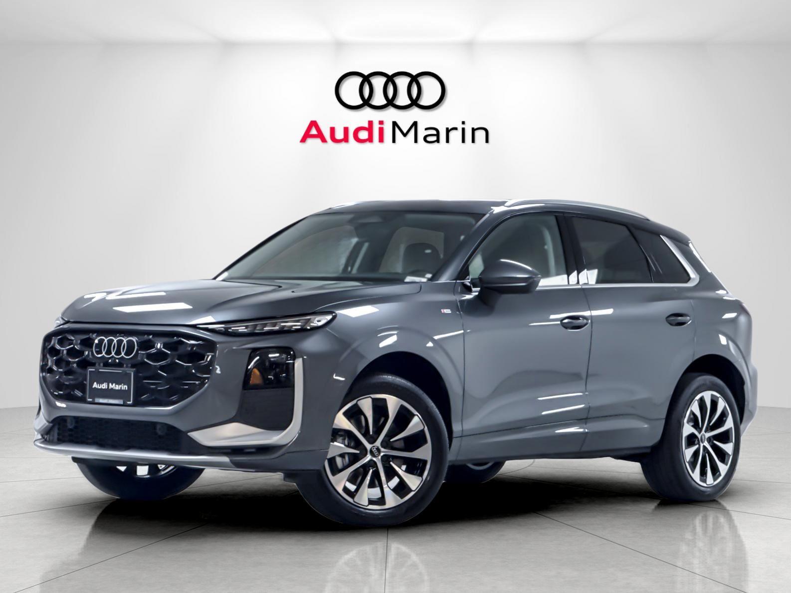 Daytona Gray Pearl Effect 2026 Audi Q3 SUV / Crossover All-Wheel Drive Automatic