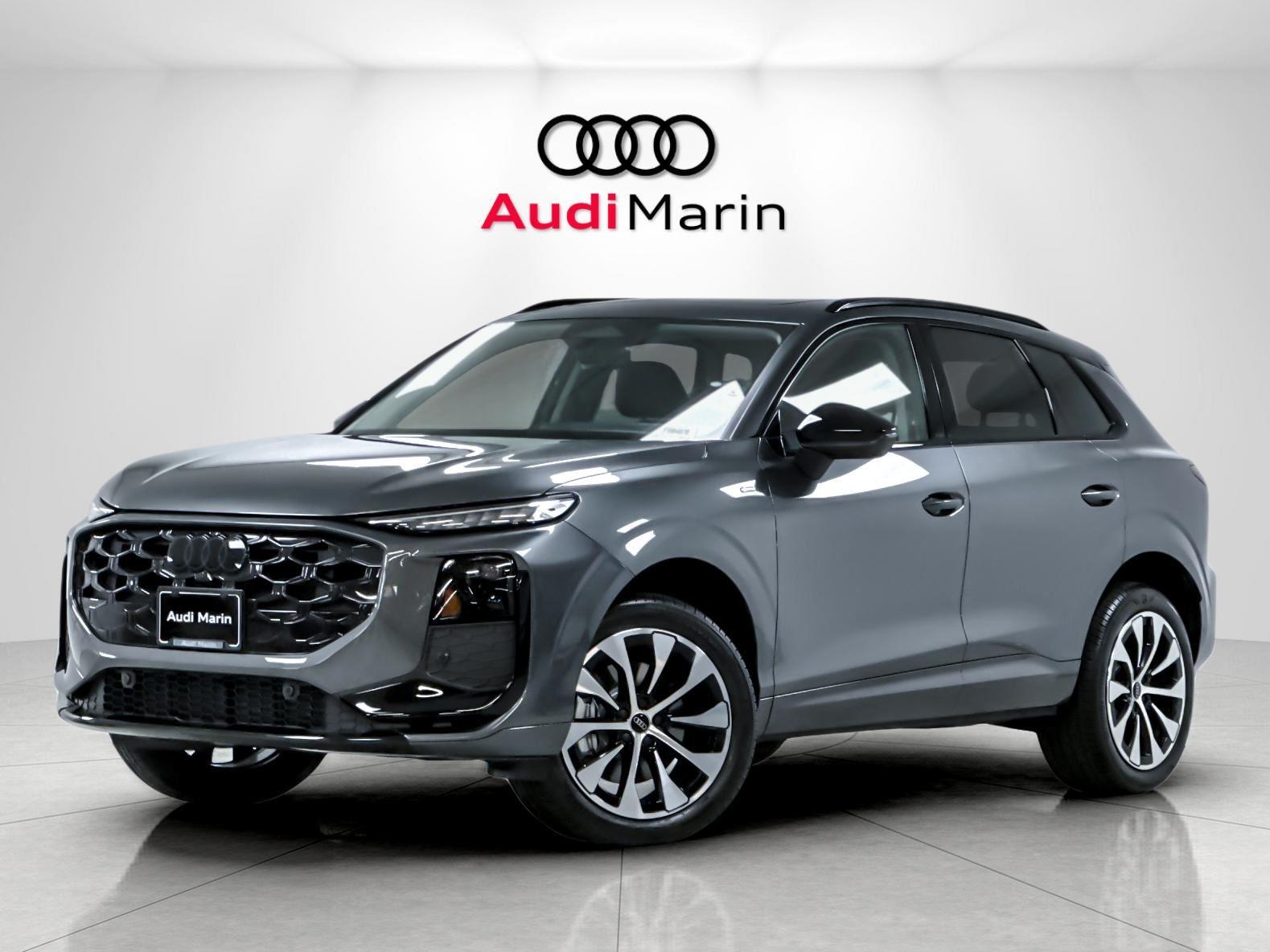 Daytona Gray Pearl Effect 2026 Audi Q3 SUV / Crossover All-Wheel Drive Automatic