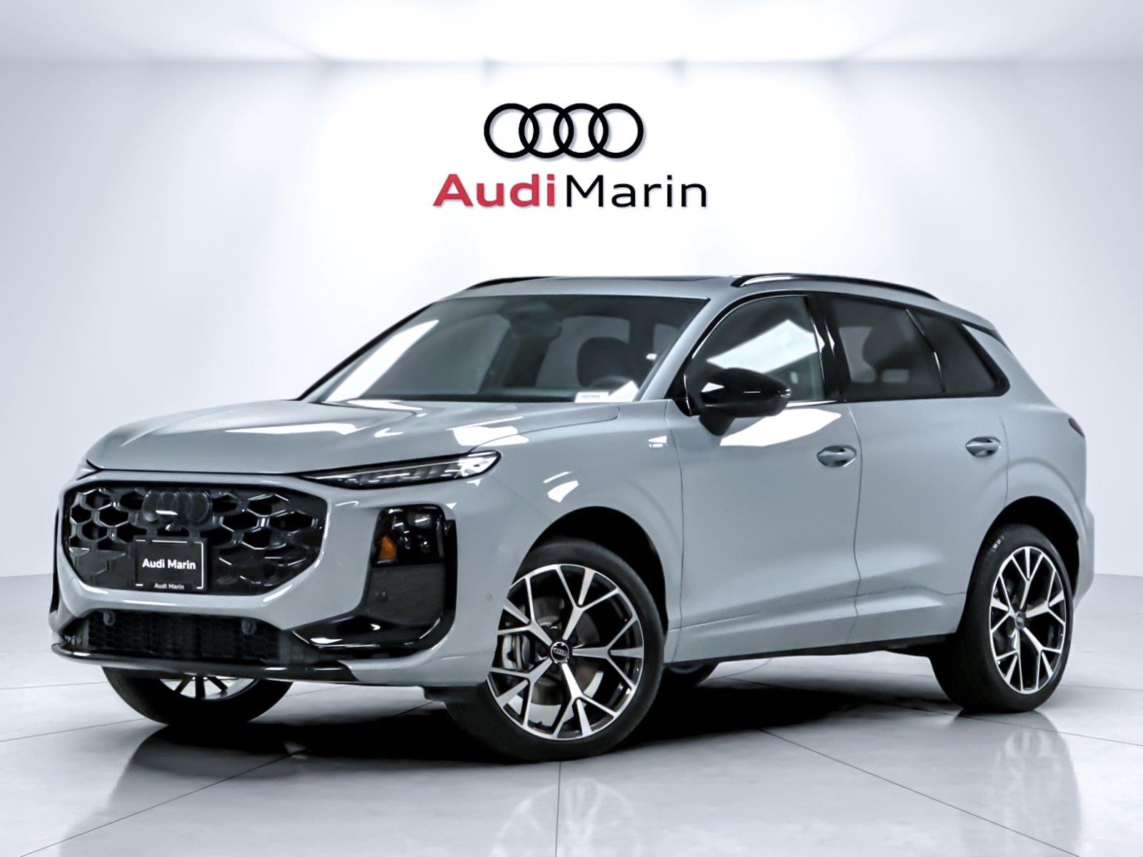 Arrow Gray Pearl Effect 2026 Audi Q3 SUV / Crossover All-Wheel Drive Automatic