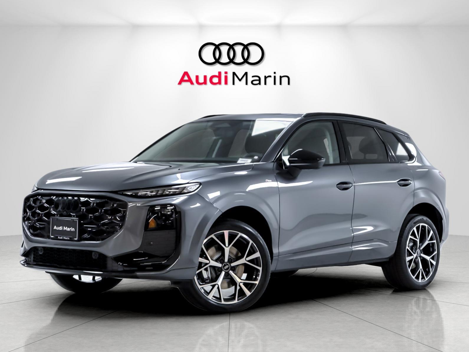 Daytona Gray Pearl Effect 2026 Audi Q3 SUV / Crossover All-Wheel Drive Automatic