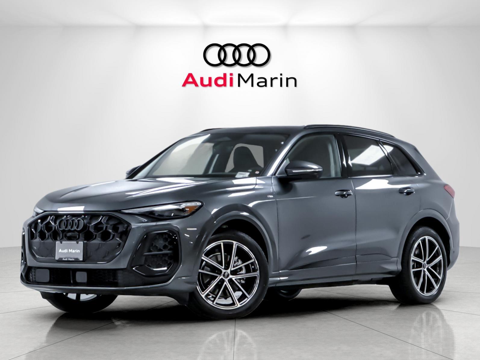 Daytona Gray Pearl Effect 2026 Audi Q5 SUV / Crossover All-Wheel Drive Automatic