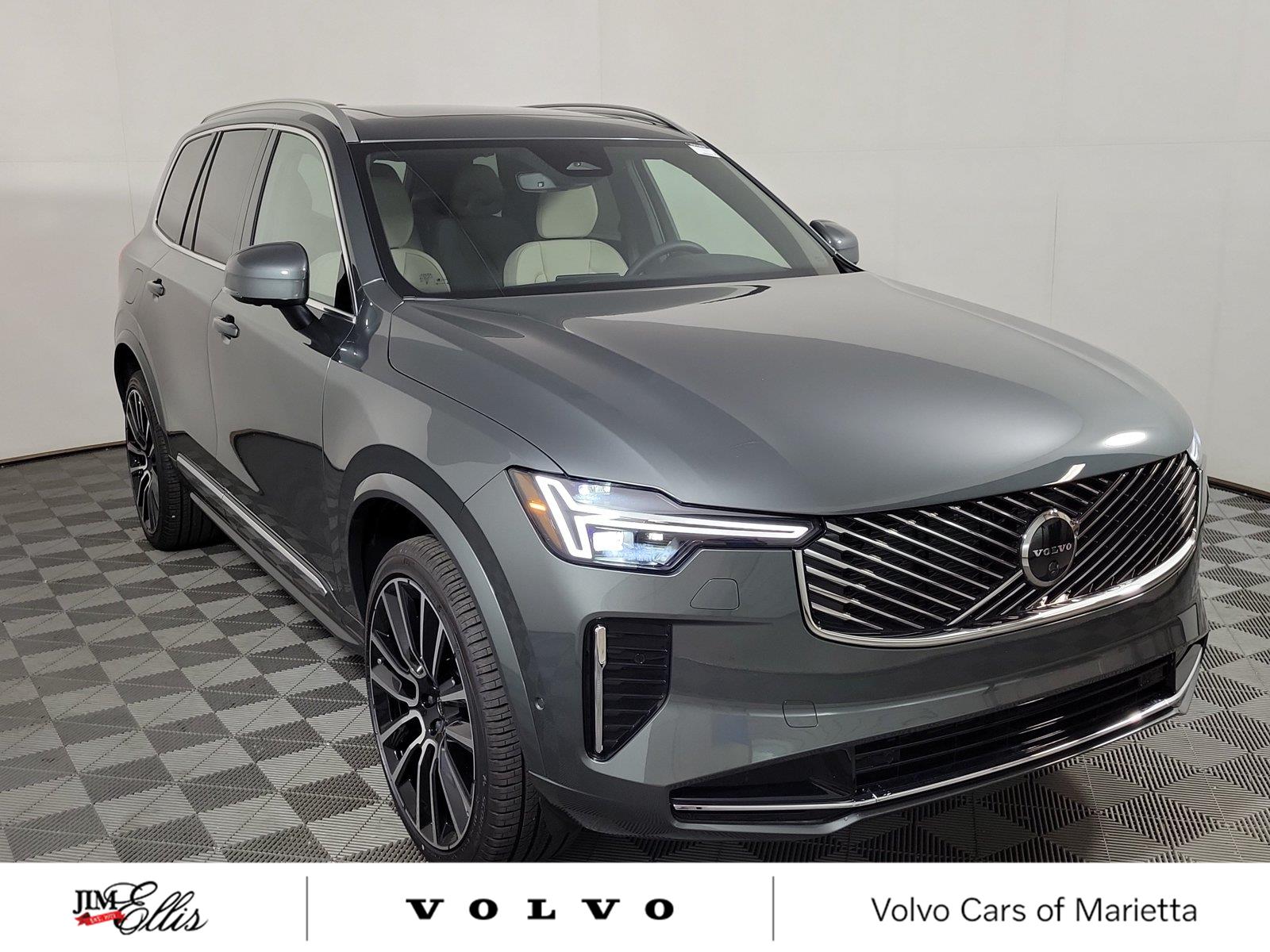 Forest Lake 2027 Volvo XC90 SUV / Crossover All-Wheel Drive Automatic