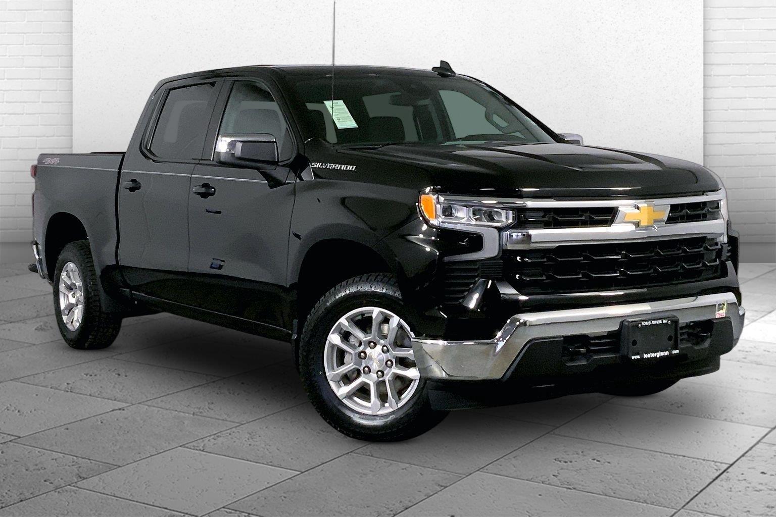 2023 Chevrolet Silverado 1500 LT Crew Cab 4WD