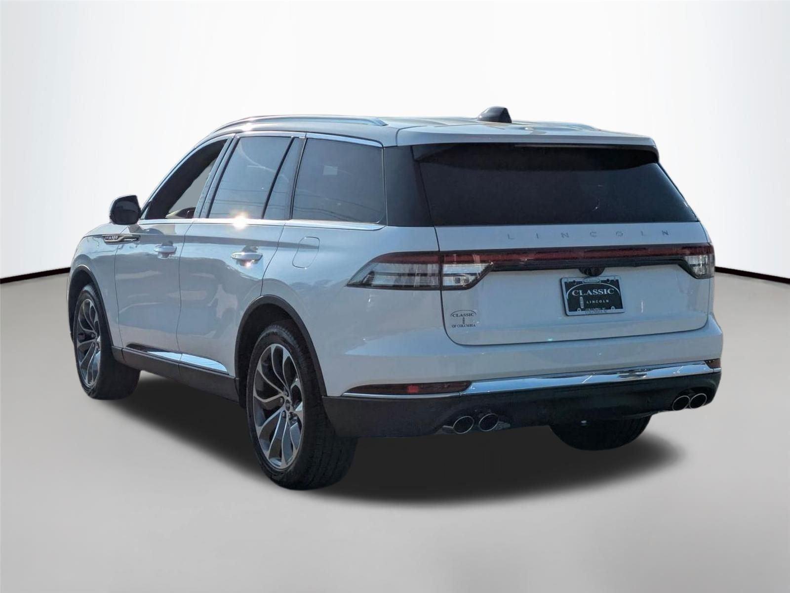 New 2026 Pristine White Metallic Tri-Coat Lincoln Reserve image 7