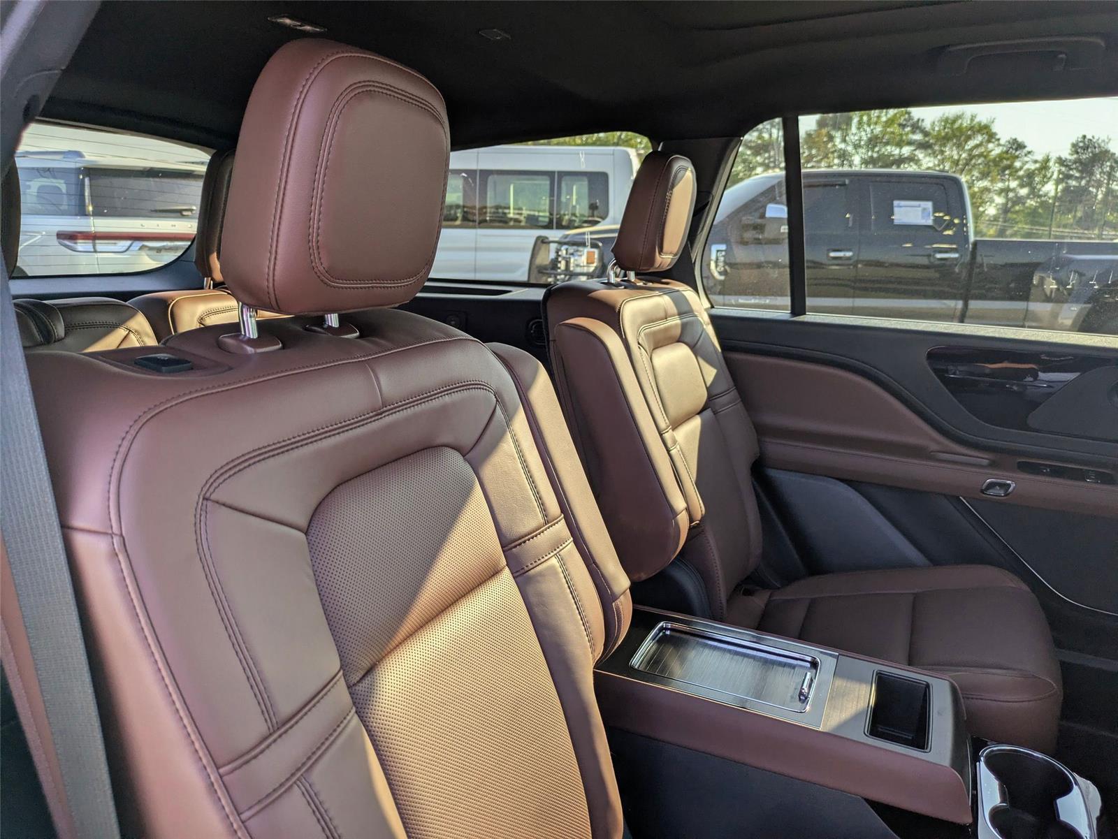 New 2026 Pristine White Metallic Tri-Coat Lincoln Reserve image 32