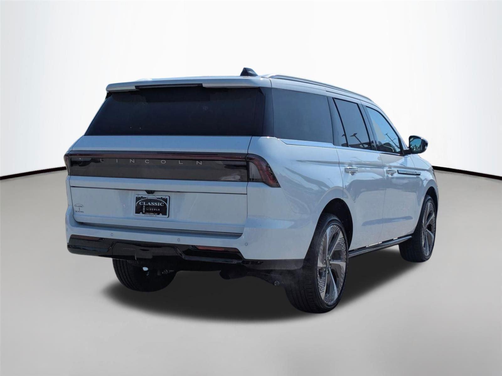 New 2026 Pristine White Metallic Tri-Coat Lincoln Black Label image 5