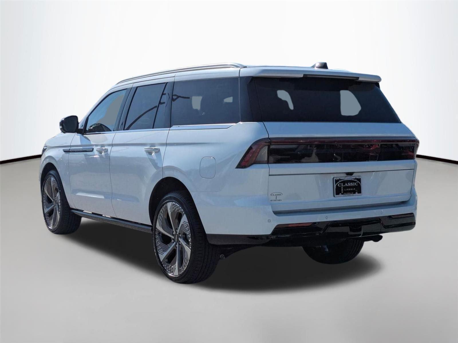 New 2026 Pristine White Metallic Tri-Coat Lincoln Black Label image 7