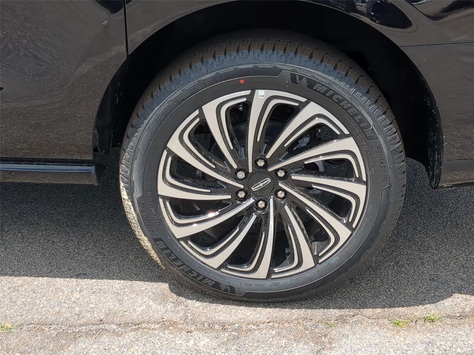 New 2026 Infinite Black Metallic Clearcoat Lincoln Black Label image 11