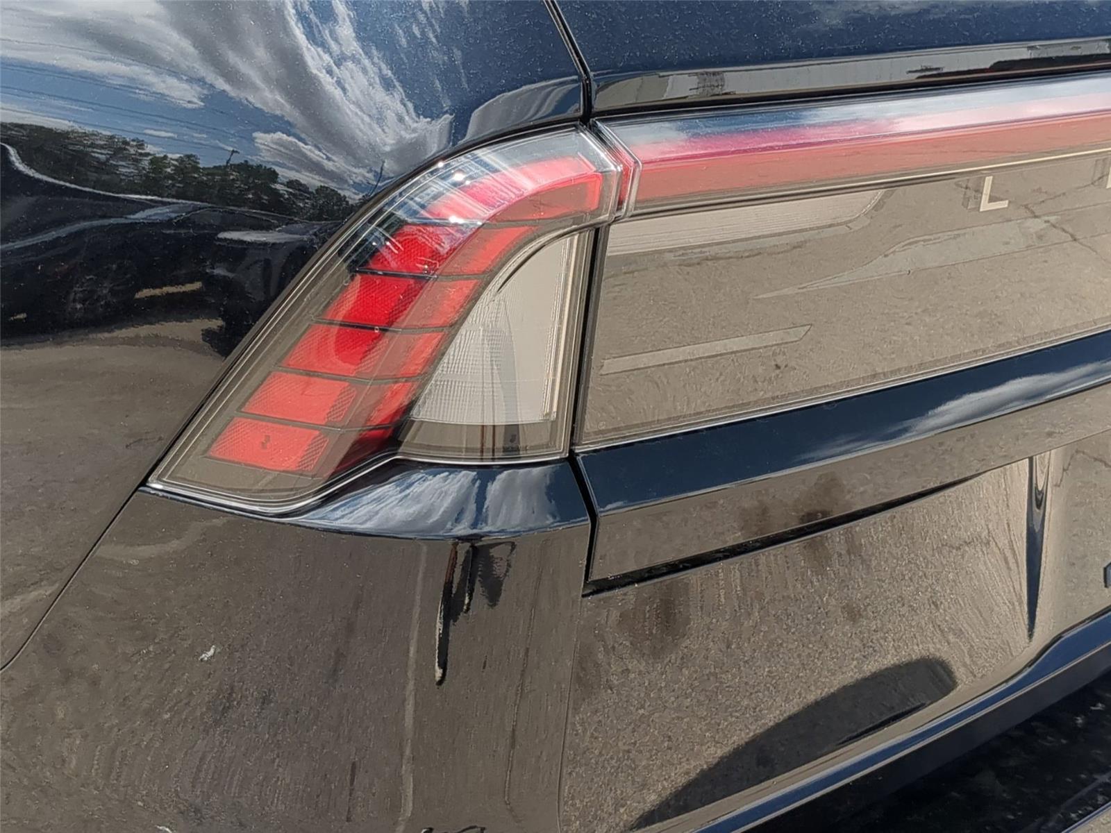 New 2026 Infinite Black Metallic Clearcoat Lincoln Black Label image 12