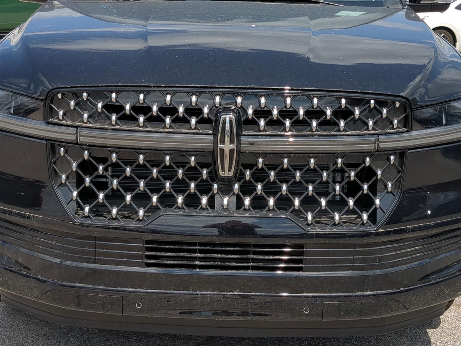 New 2026 Infinite Black Metallic Clearcoat Lincoln Black Label image 14