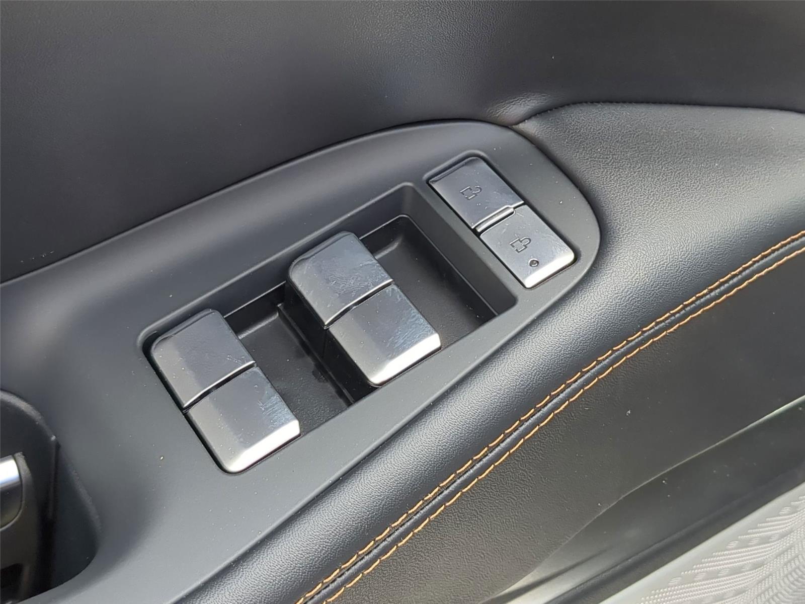 New 2026 Infinite Black Metallic Clearcoat Lincoln Black Label image 16