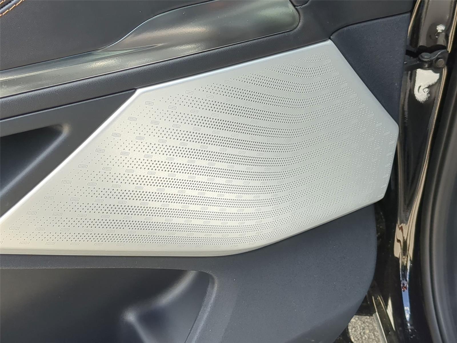 New 2026 Infinite Black Metallic Clearcoat Lincoln Black Label image 17
