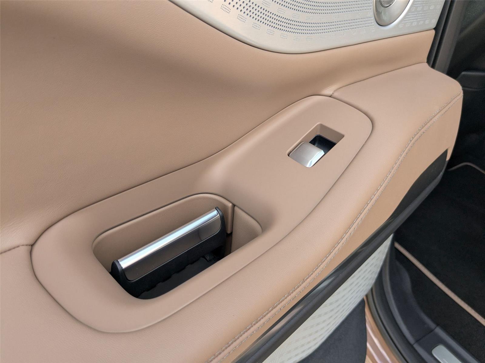 New 2026 Sunrise Copper Metallic Pearlcoat Lincoln Black Label image 24