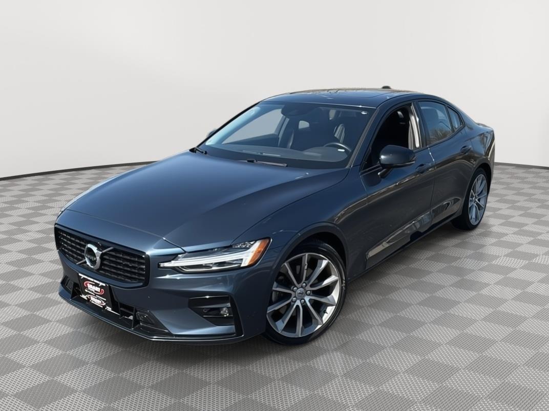 2021 Volvo S60 T5 Momentum AWD