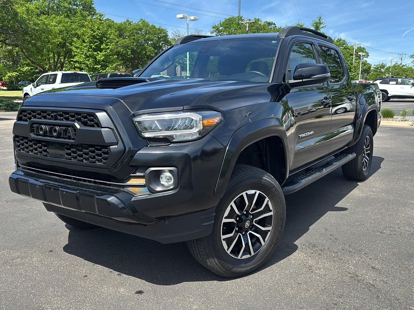 Midnight Black Metallic 2022 Toyota Tacoma TRD Sport Double Cab 4WD Pickup Truck Four-Wheel Drive 6-Speed Manual