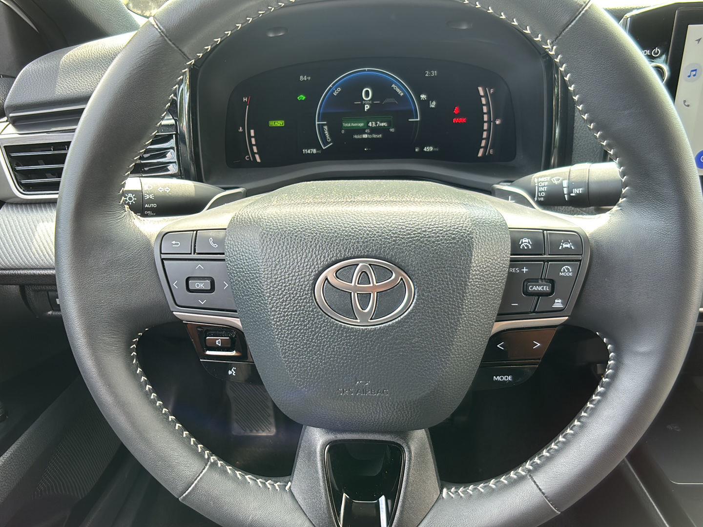 Certified Used 2025 Ice Cap Toyota SE AWD (Natl) image 17