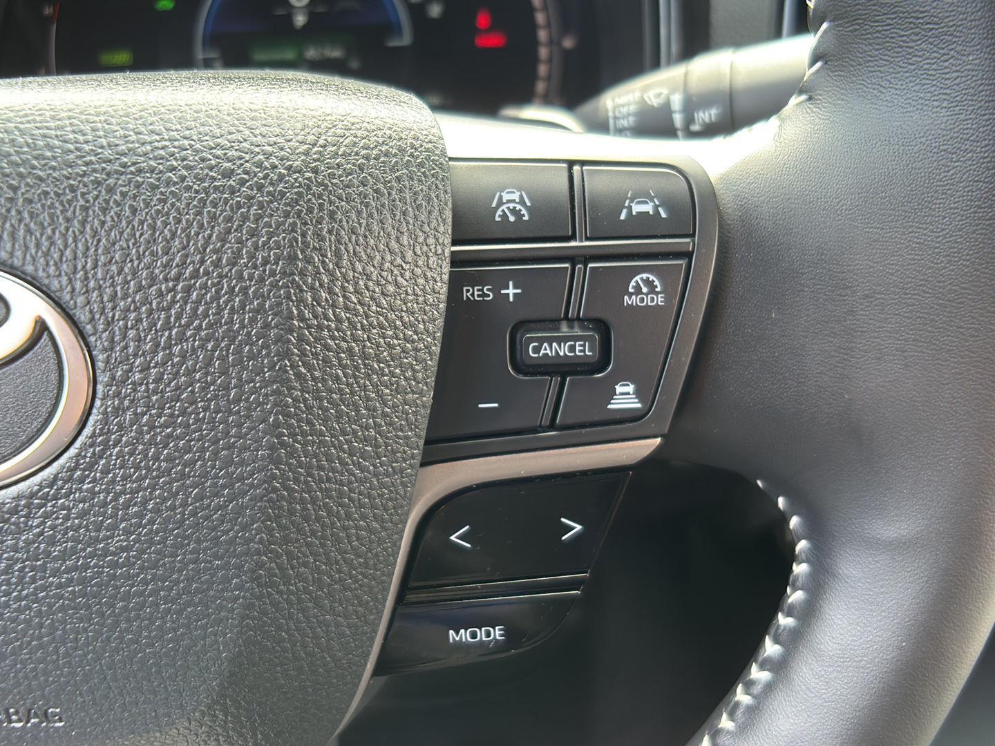Certified Used 2025 Ice Cap Toyota SE AWD (Natl) image 19