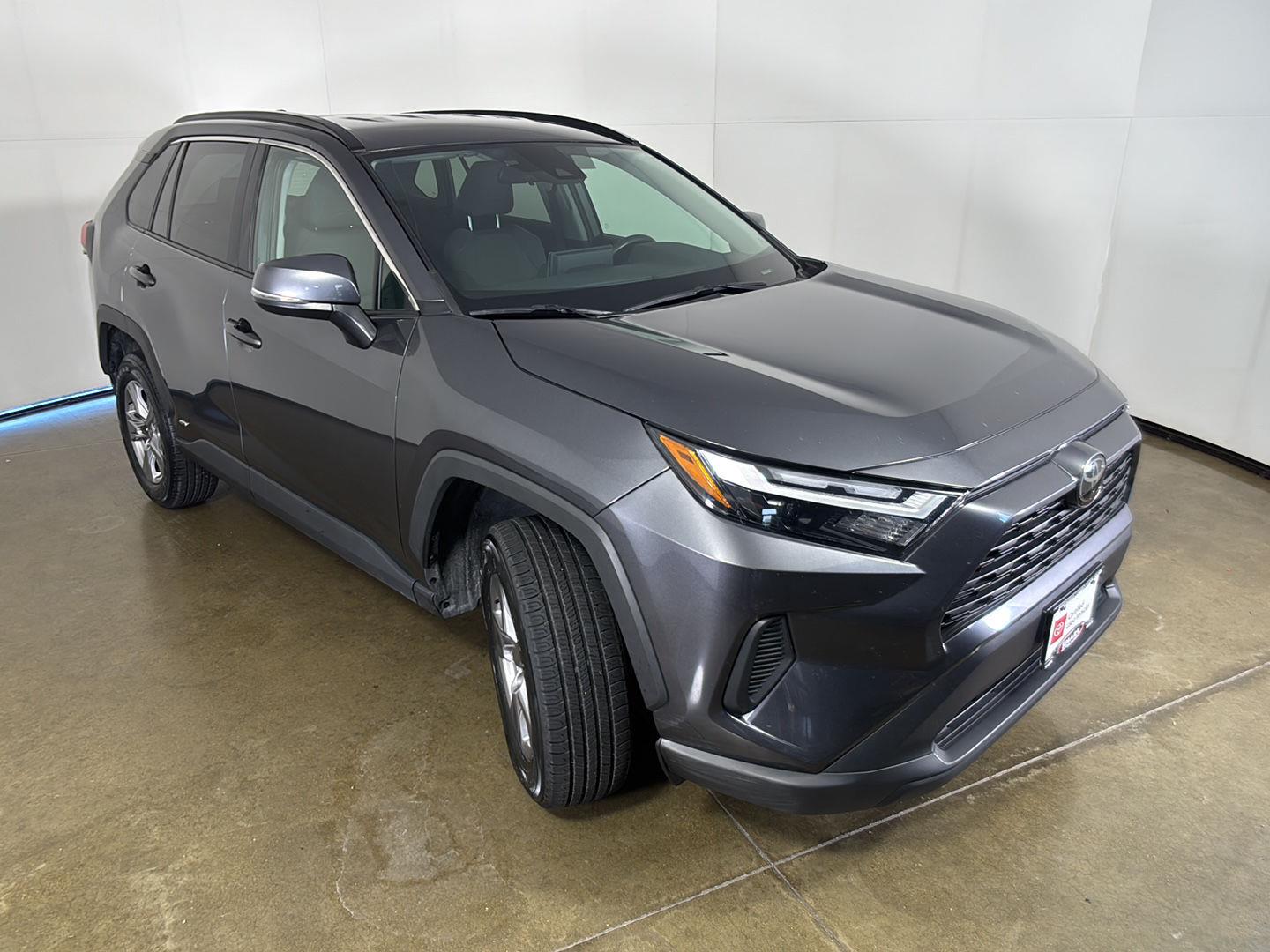 Certified Used 2025 Magnetic Gray Metallic Toyota XLE image 7