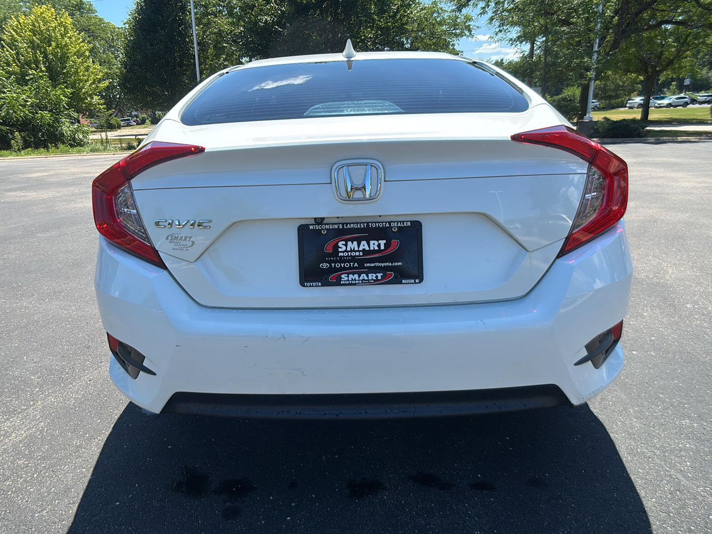 Used 2017 White Orchid Pearl Honda EX image 11