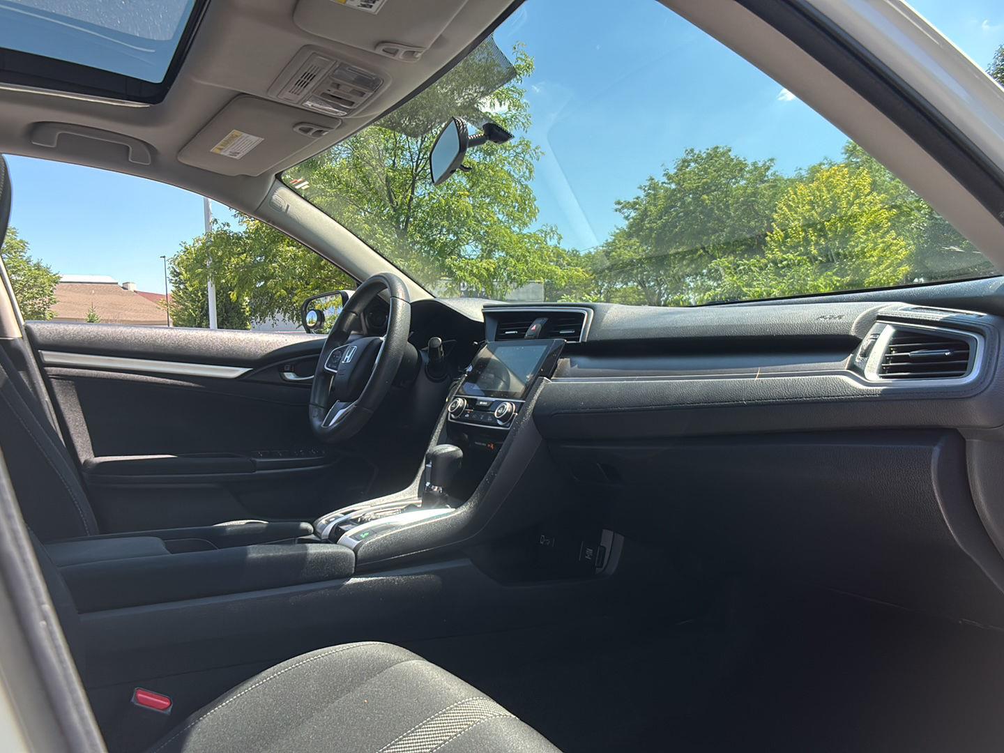 Used 2017 White Orchid Pearl Honda EX image 15