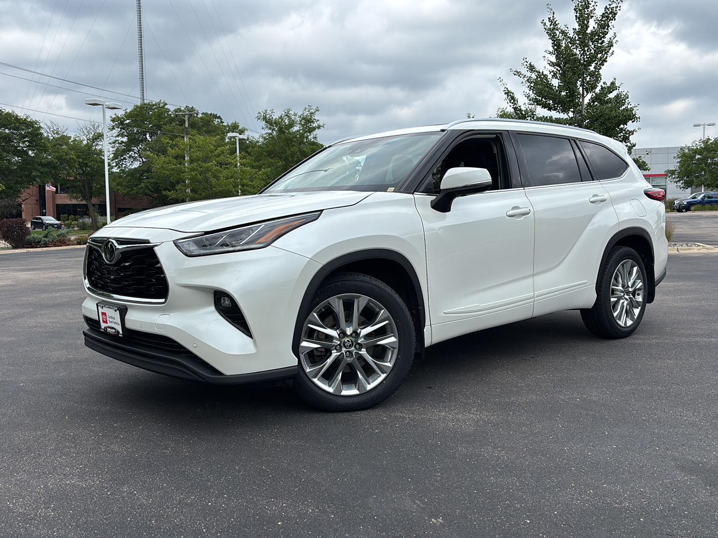 White (Blizzard Pearl) 2021 Toyota Highlander SUV / Crossover All-Wheel Drive 8-Speed Automatic