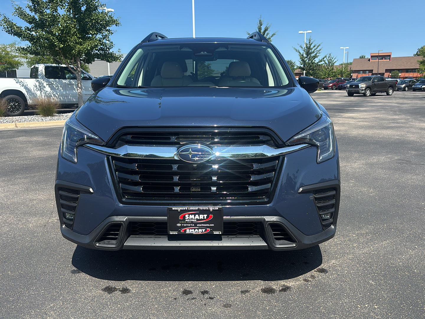 View vehicle photo 6