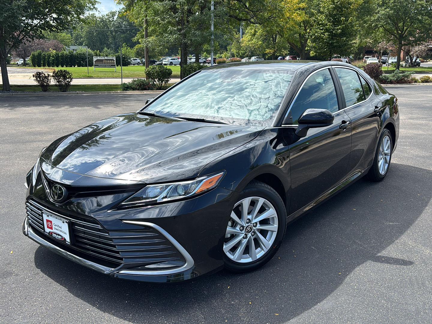 Midnight Black Metallic 2024 Toyota Camry Sedan Front-Wheel Drive 8-Speed Automatic