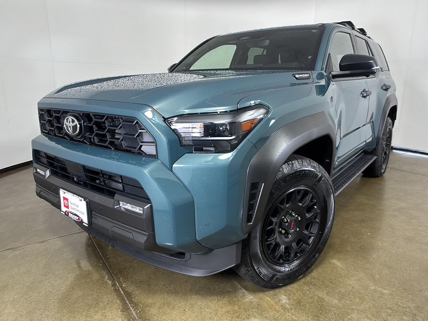 Everest 2025 Toyota 4Runner SUV / Crossover Four-Wheel Drive 8-Speed Automatic