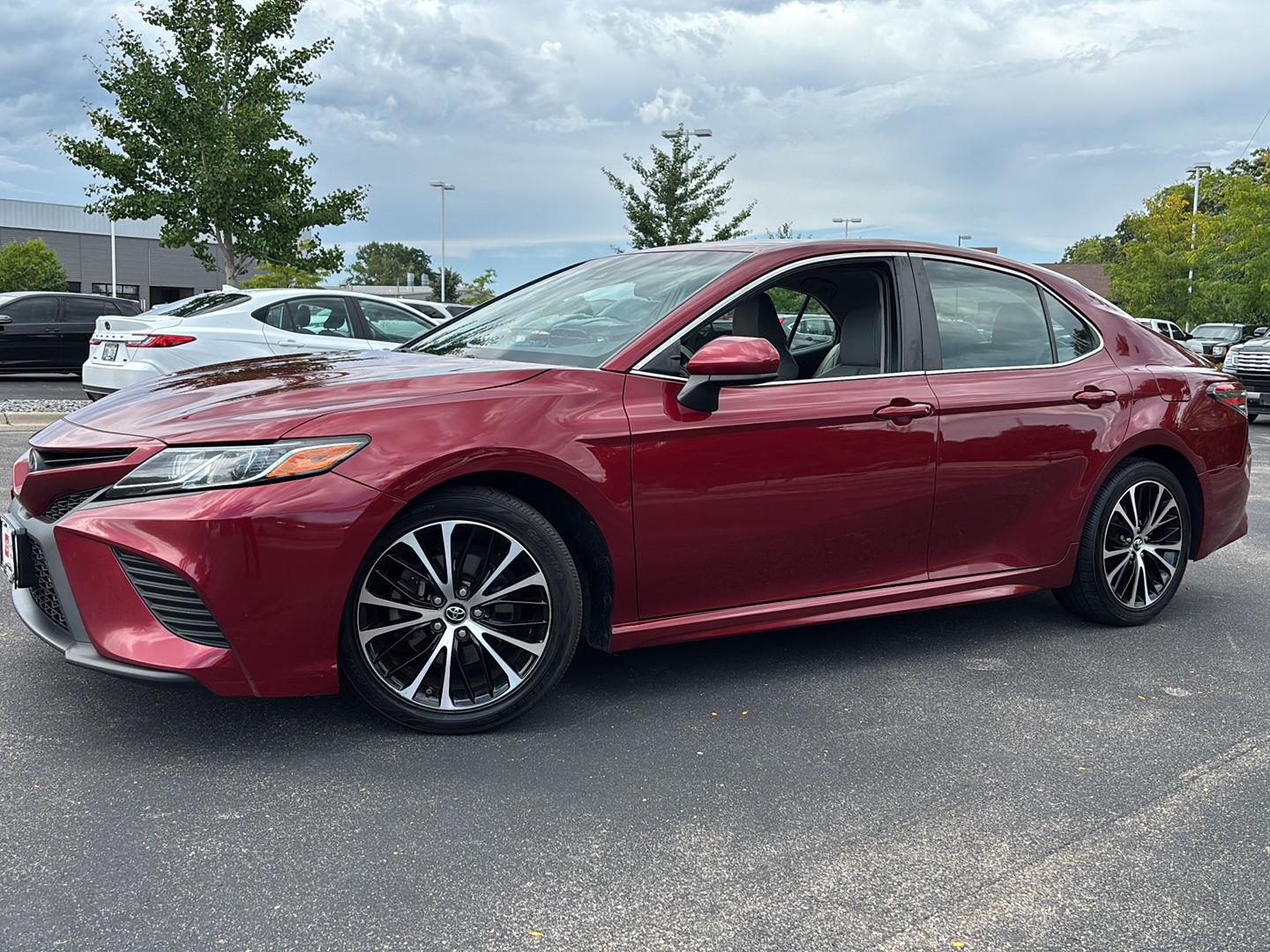 Red (Ruby Flare Pearl) 2018 Toyota Camry Sedan Front-Wheel Drive 8-Speed Automatic