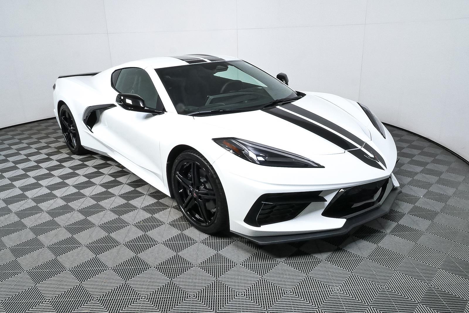 Arctic White 2026 Chevrolet Corvette Coupe Rear-Wheel Drive 8-Speed Dual Clutch