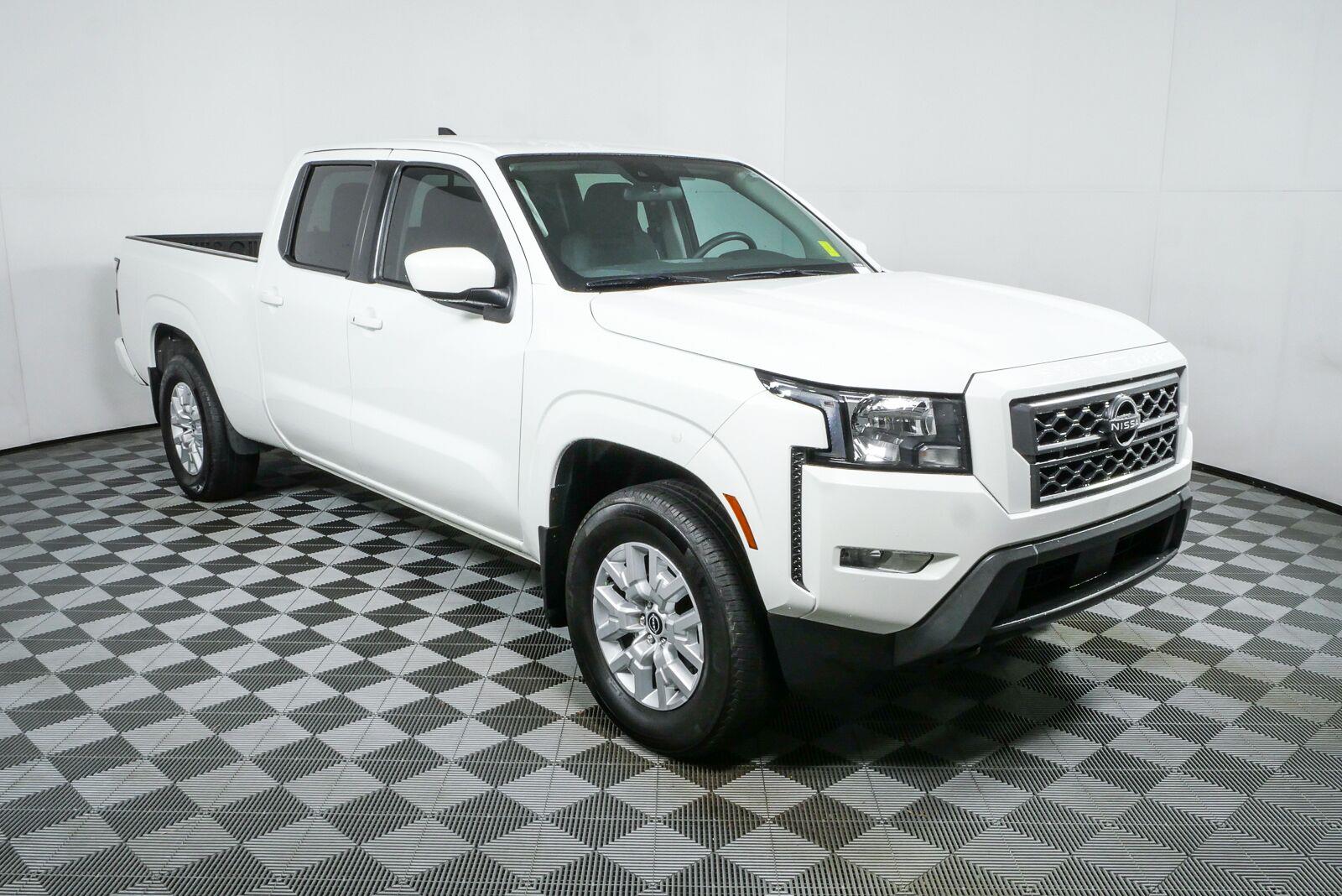 Glacier White 2024 Nissan Frontier Pickup Truck Four-Wheel Drive Automatic