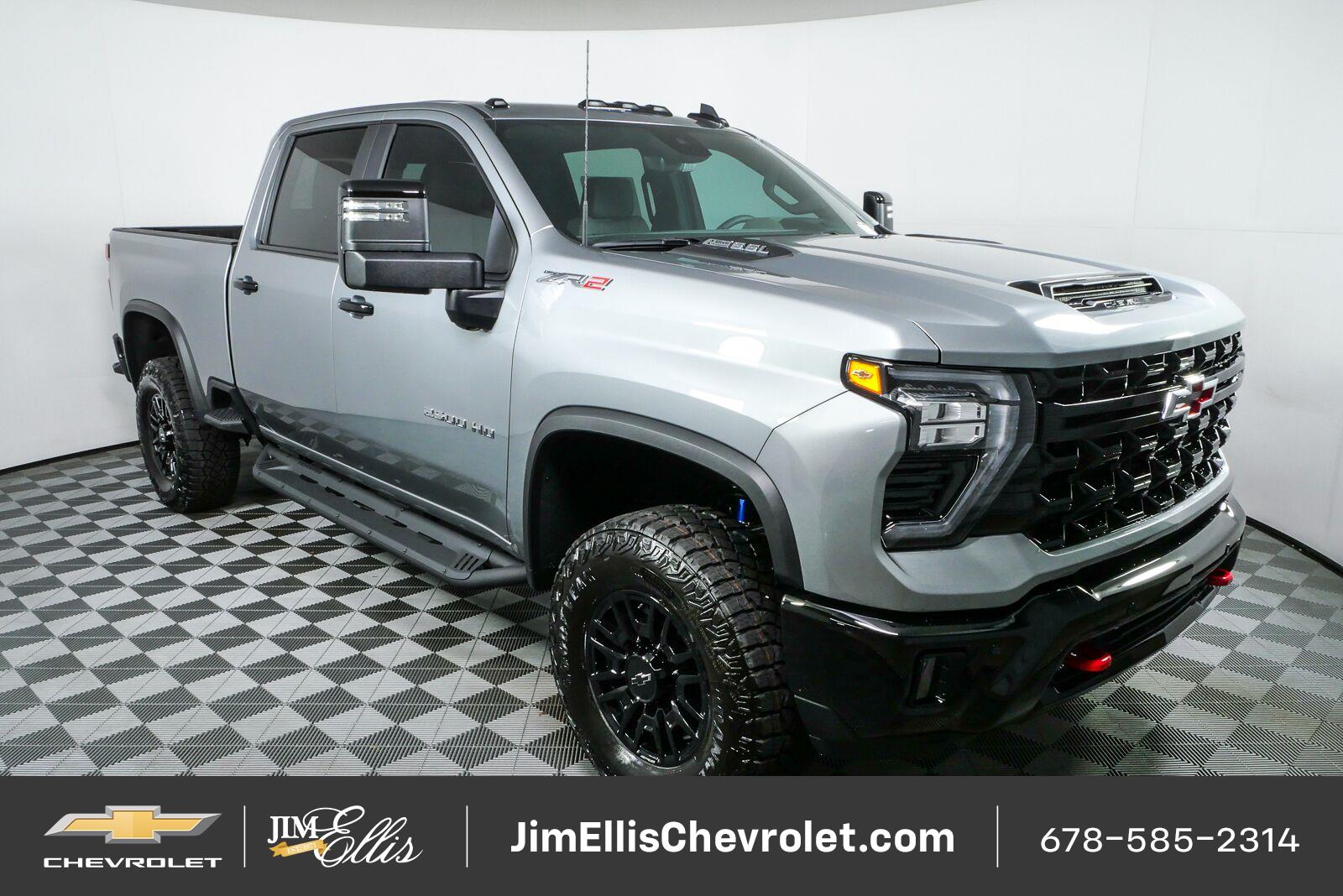 Sterling Gray Metallic 2026 Chevrolet Silverado 2500HD Pickup Truck Four-Wheel Drive Automatic