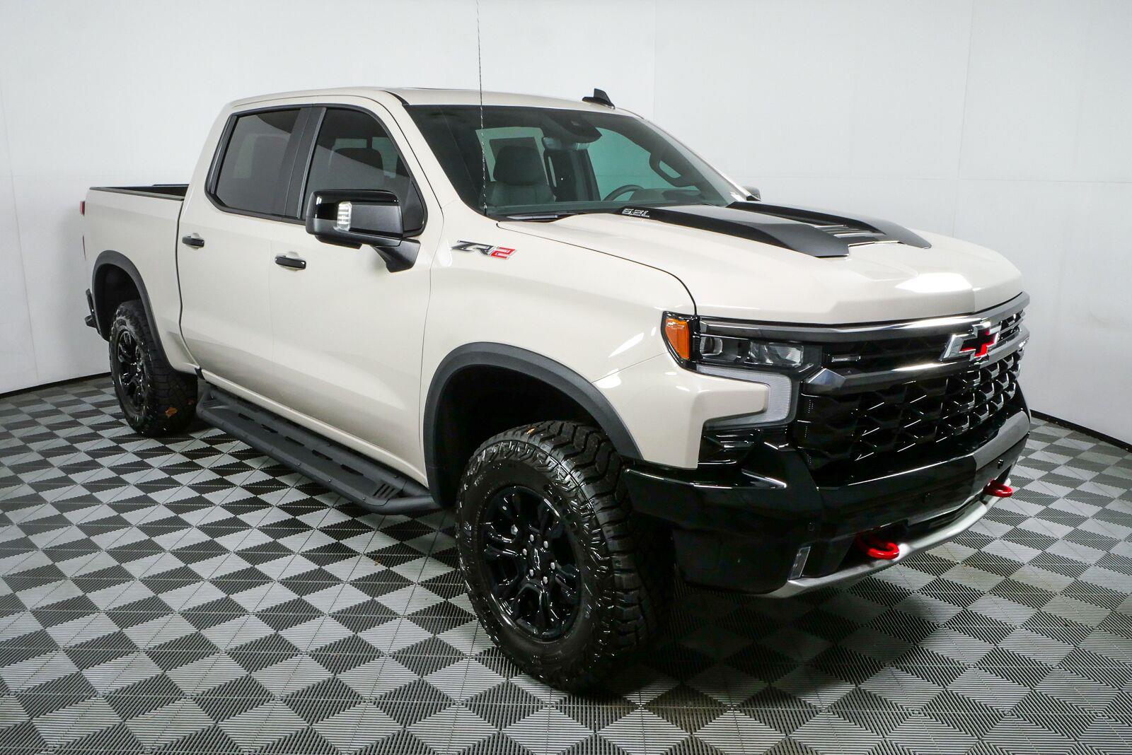 White Sands 2026 Chevrolet Silverado 1500 Pickup Truck Four-Wheel Drive Automatic