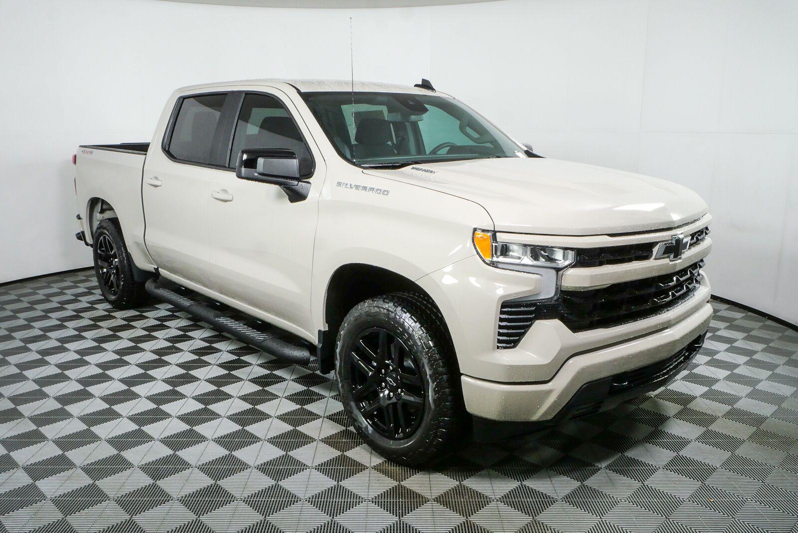 White Sands 2026 Chevrolet Silverado 1500 Pickup Truck Four-Wheel Drive 8-Speed Automatic