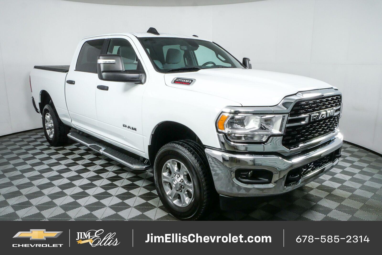 Bright White Clearcoat 2024 RAM 2500 Pickup Truck Four-Wheel Drive 8-Speed Automatic