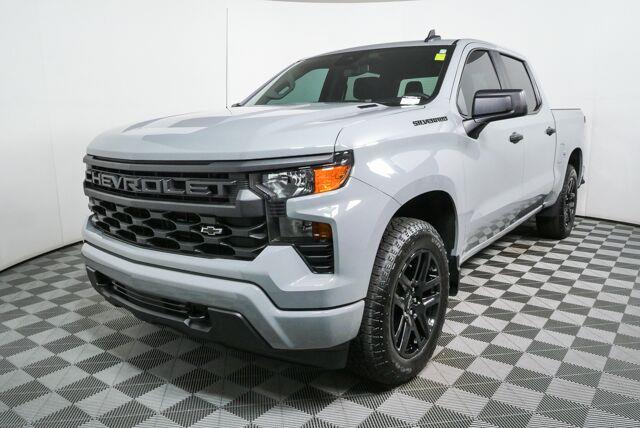 Slate Gray Metallic 2025 Chevrolet Silverado 1500 Pickup Truck Four-Wheel Drive 8-Speed Automatic