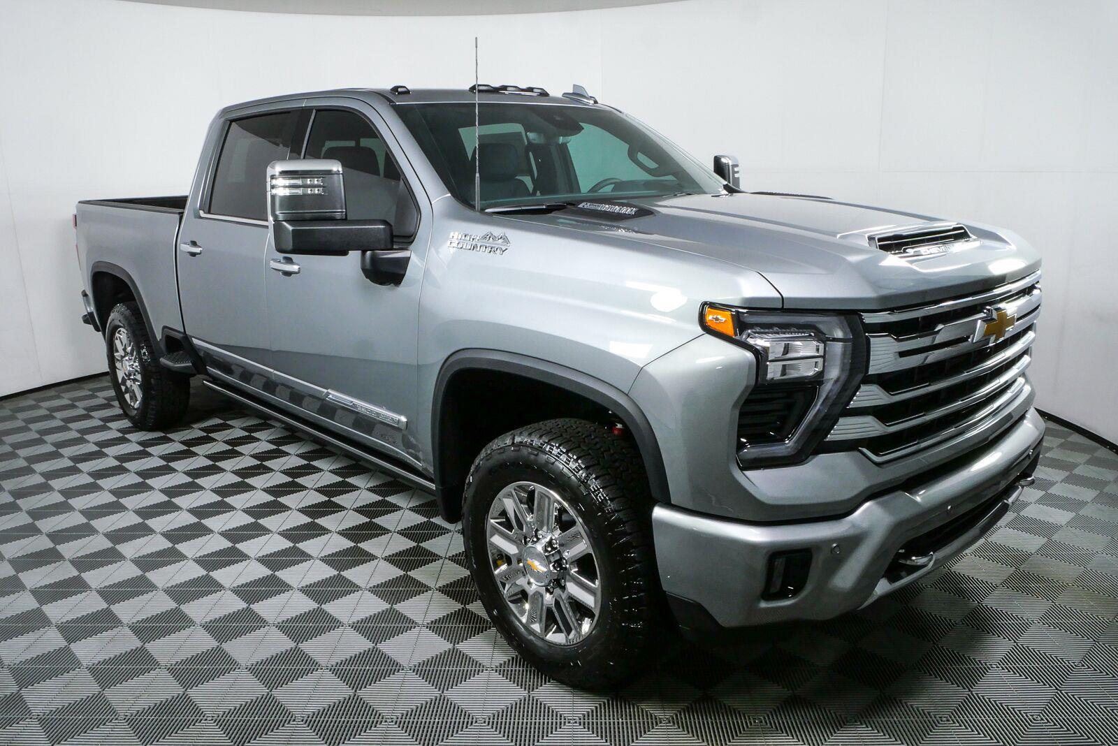 Sterling Gray Metallic 2026 Chevrolet Silverado 2500HD Pickup Truck Four-Wheel Drive Automatic