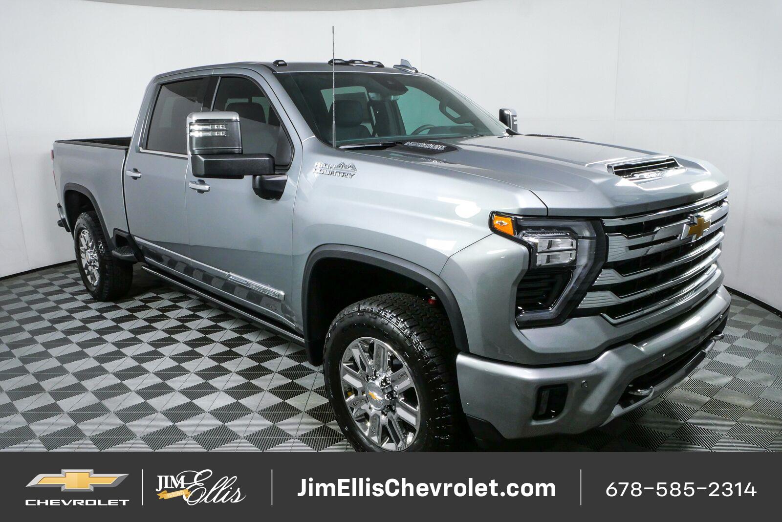 Sterling Gray Metallic 2026 Chevrolet Silverado 2500HD Pickup Truck Four-Wheel Drive Automatic