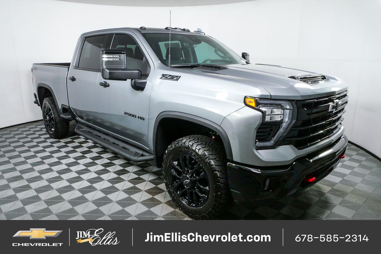 Sterling Gray Metallic 2026 Chevrolet Silverado 2500HD Pickup Truck Four-Wheel Drive Automatic