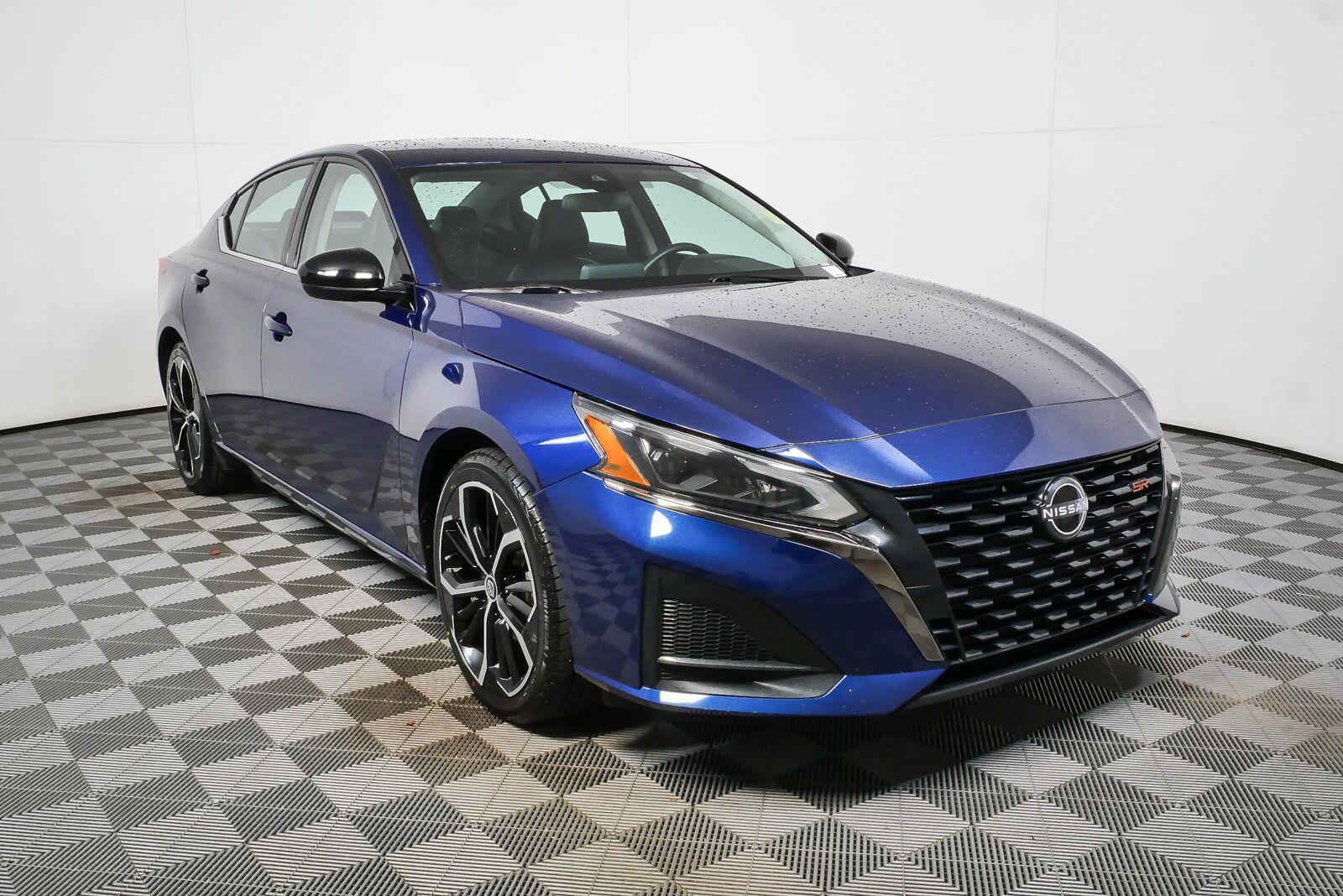 Deep Blue Pearl 2024 Nissan Altima Sedan Front-Wheel Drive Continuously Variable Transmission