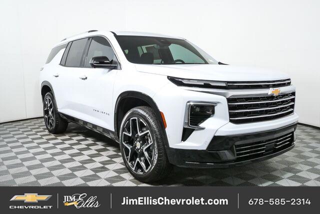 Polar White Tricoat 2026 Chevrolet Traverse SUV / Crossover Four-Wheel Drive 8-Speed Automatic
