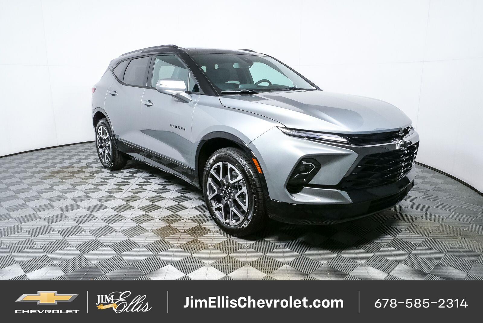 Sterling Gray Metallic 2026 Chevrolet Blazer SUV / Crossover Front-Wheel Drive 9-Speed Automatic
