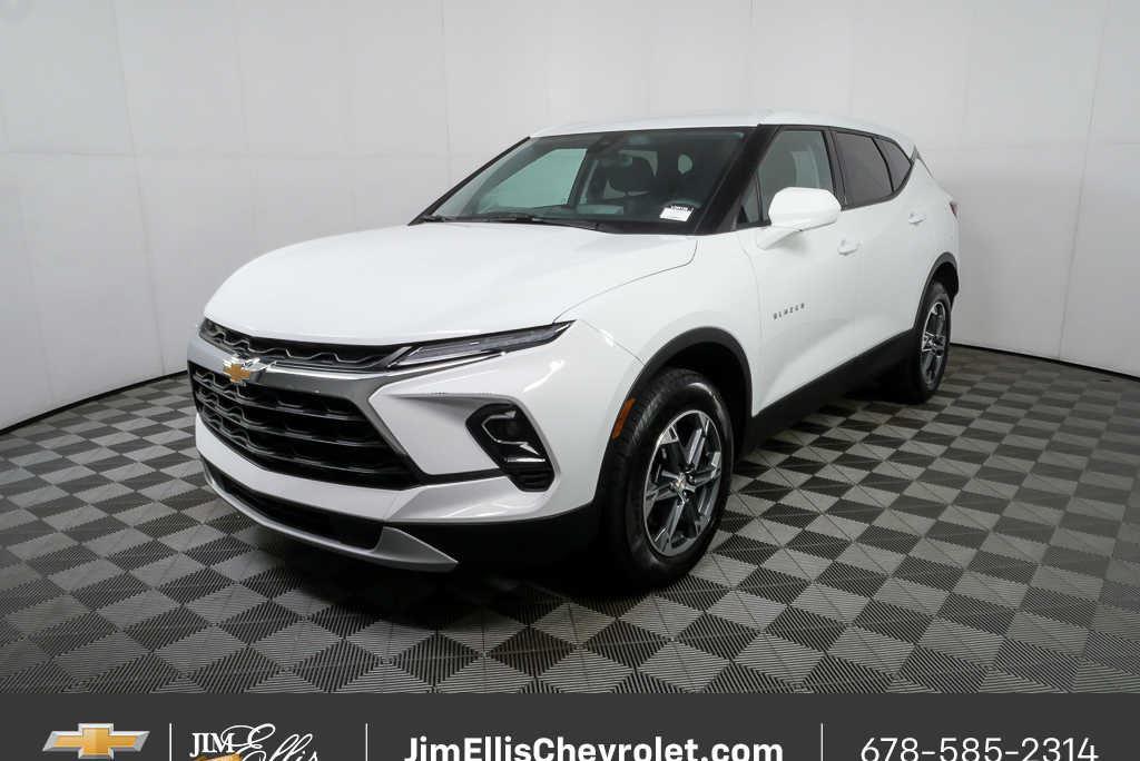 Summit White 2025 Chevrolet Blazer SUV / Crossover 9-Speed Automatic
