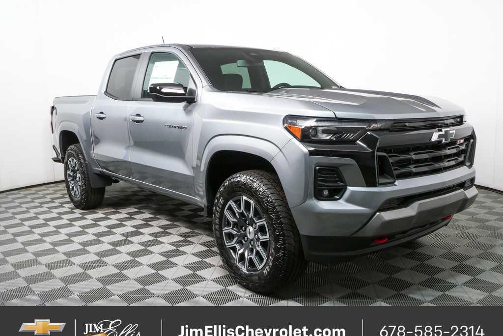 Sterling Gray Metallic 2026 Chevrolet Colorado Pickup Truck Four-Wheel Drive 8-Speed Automatic