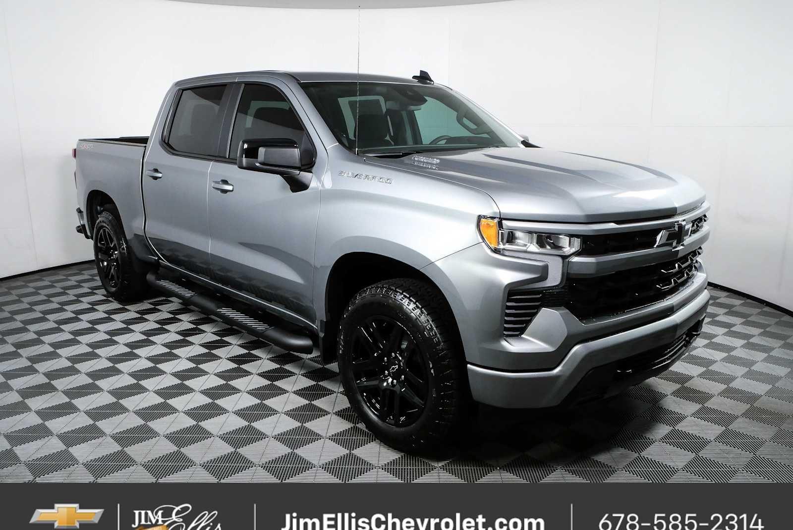 Sterling Gray Metallic 2026 Chevrolet Silverado 1500 Pickup Truck Four-Wheel Drive 8-Speed Automatic