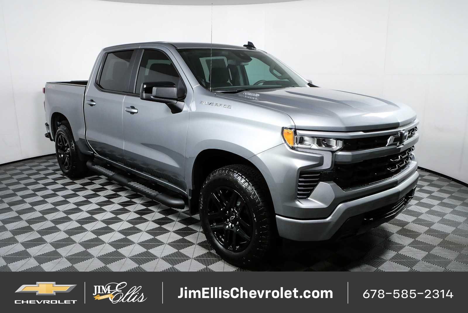 Sterling Gray Metallic 2026 Chevrolet Silverado 1500 Pickup Truck Four-Wheel Drive 8-Speed Automatic