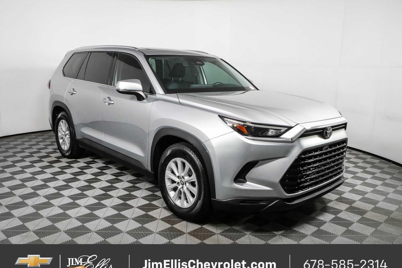 Celestial Silver Metallic 2024 Toyota Grand Highlander SUV / Crossover Front-Wheel Drive 8-Speed Automatic