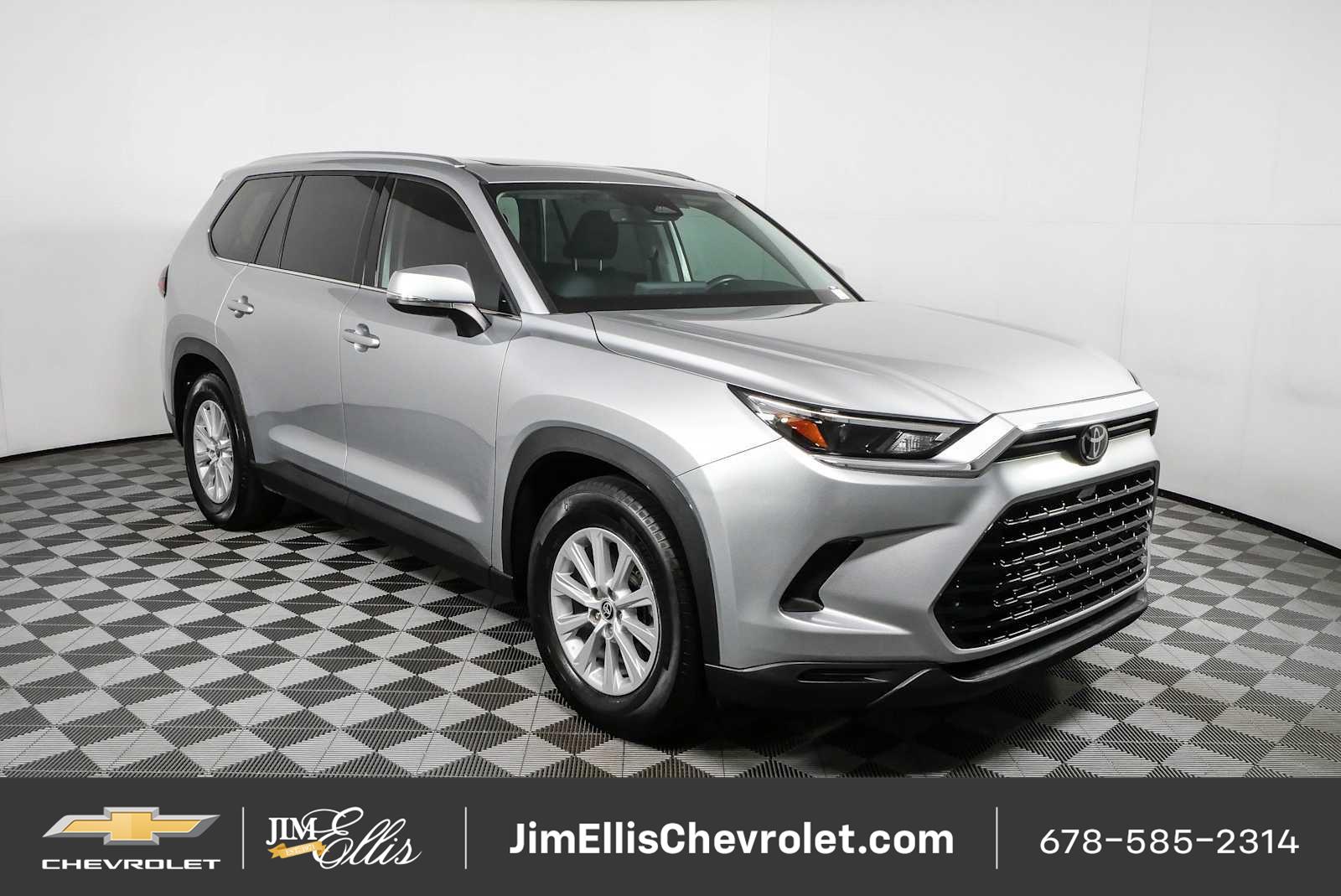 Celestial Silver Metallic 2024 Toyota Grand Highlander SUV / Crossover Front-Wheel Drive 8-Speed Automatic